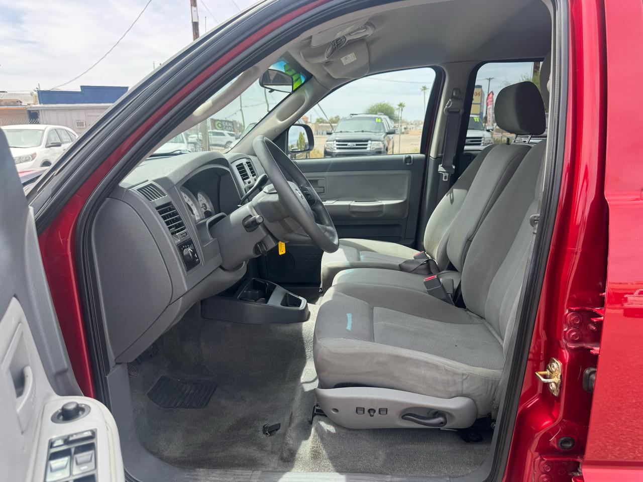 Dodge Dakota 4dr Quad Cab 131 4WD SLT 2006