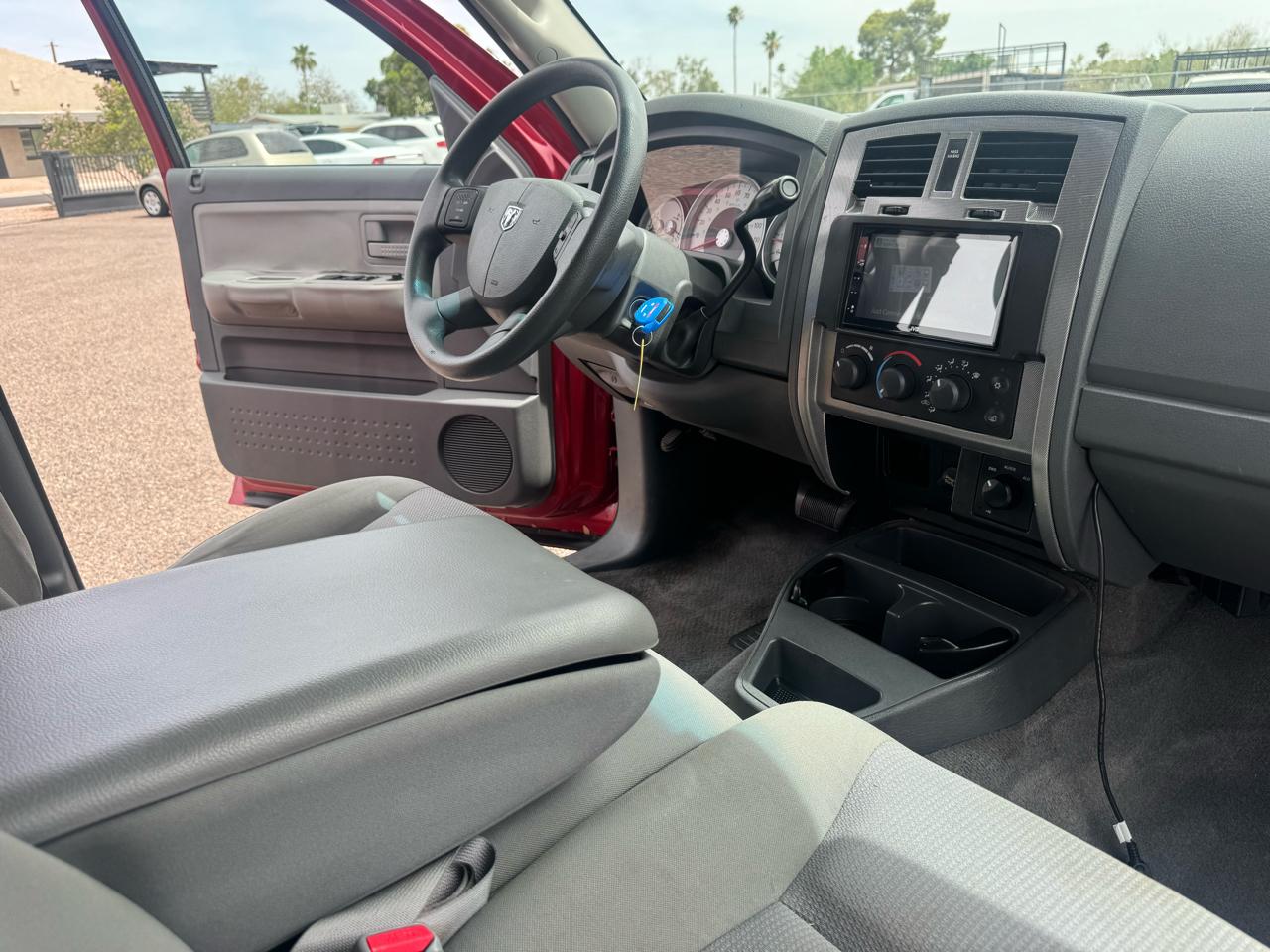 Dodge Dakota 4dr Quad Cab 131 4WD SLT 2006