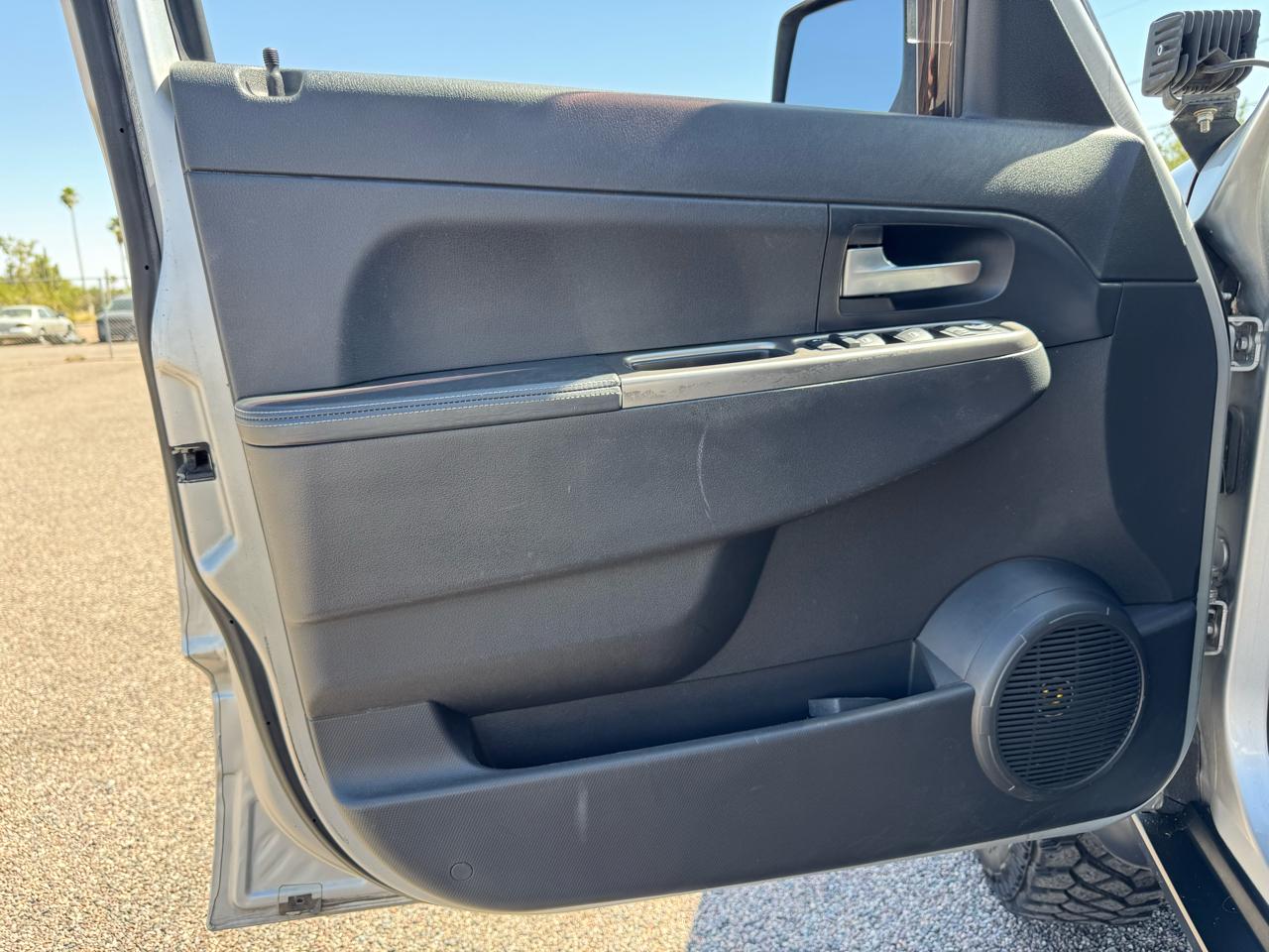 Jeep Liberty 4WD 4dr Renegade 2011