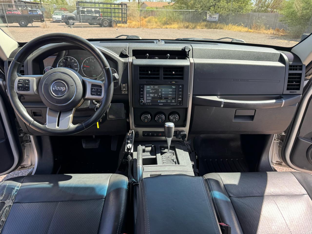 Jeep Liberty 4WD 4dr Renegade 2011