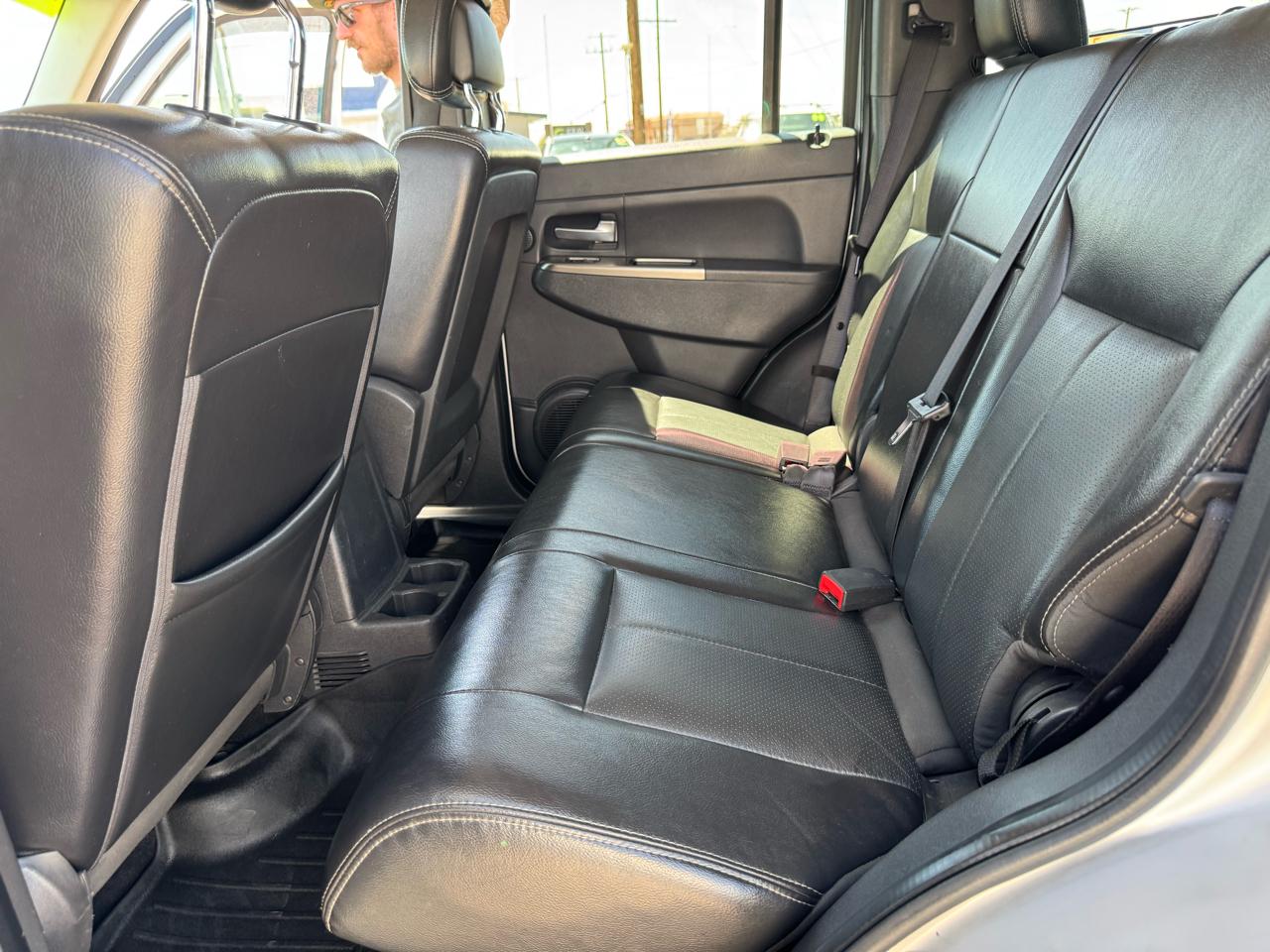 Jeep Liberty 4WD 4dr Renegade 2011