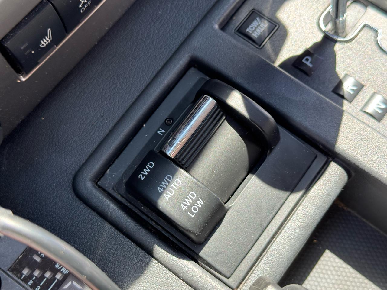 Jeep Liberty 4WD 4dr Renegade 2011
