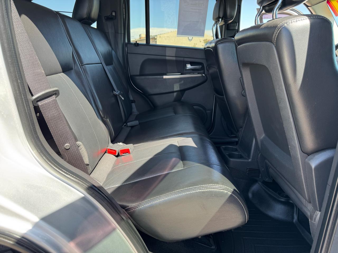 Jeep Liberty 4WD 4dr Renegade 2011