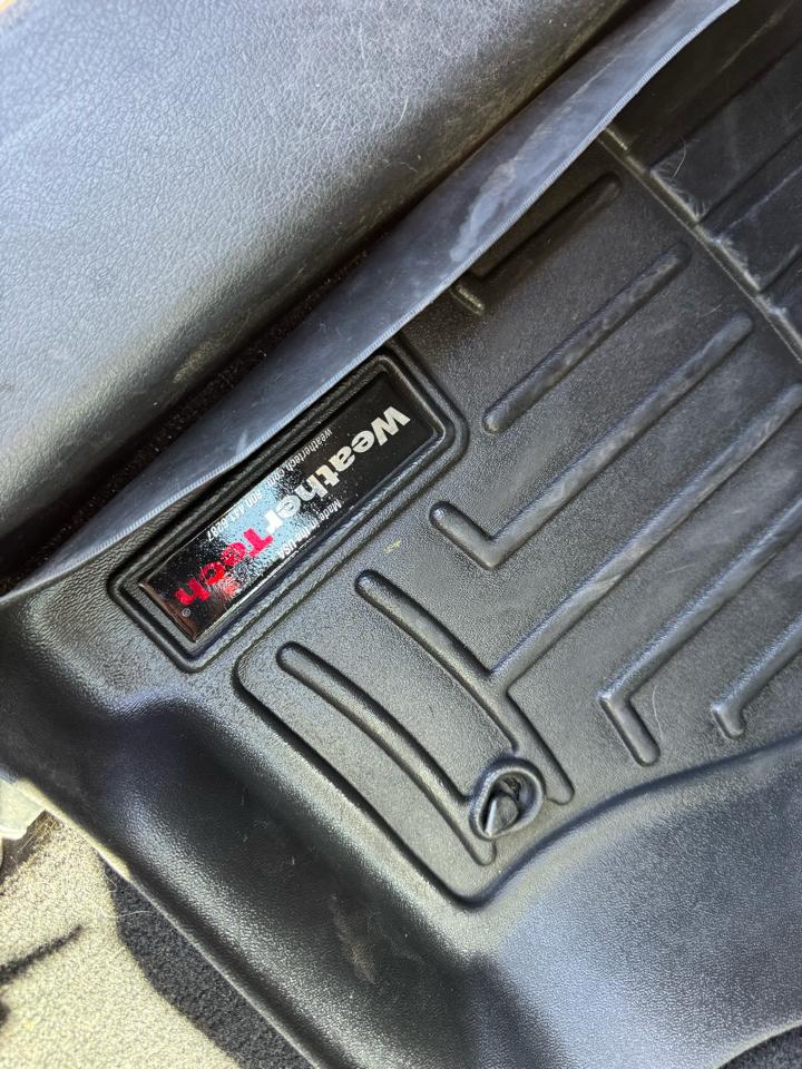 Jeep Liberty 4WD 4dr Renegade 2011