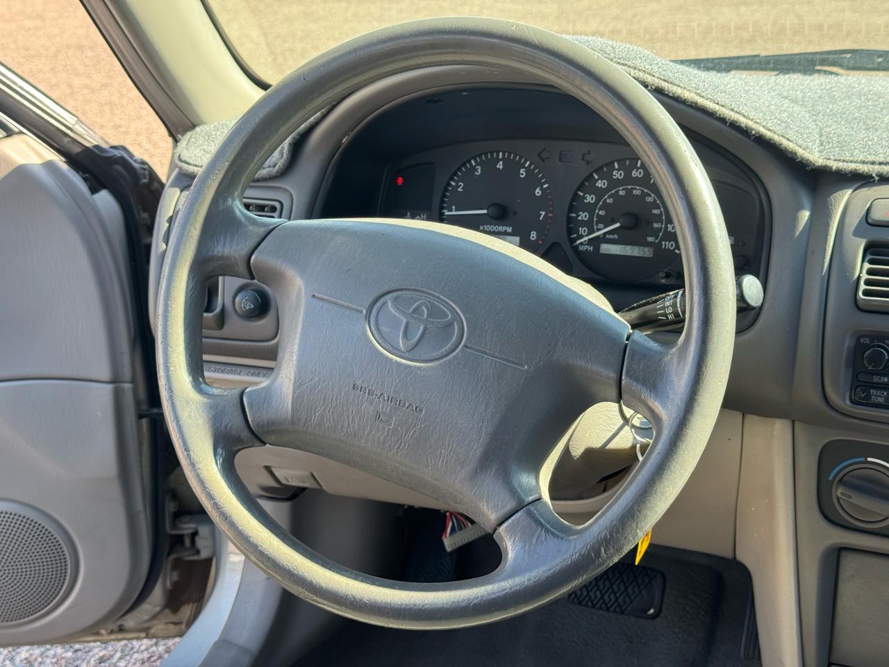 Toyota Corolla 4dr Sdn CE Auto 2002