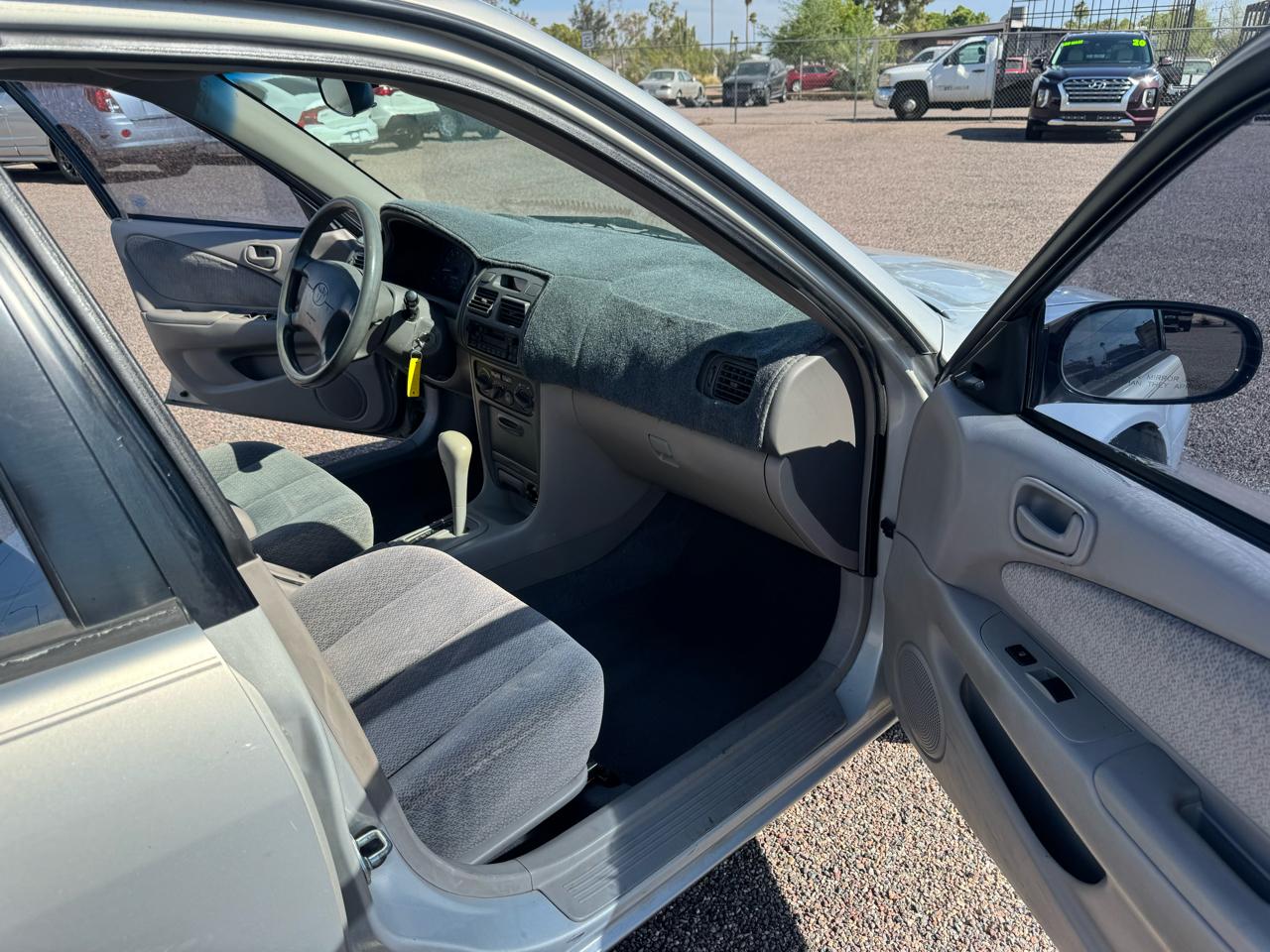 Toyota Corolla 4dr Sdn CE Auto 2002