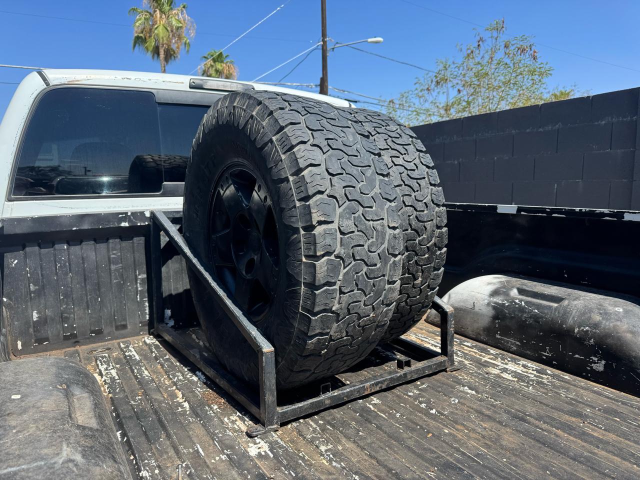 Dodge Ram 1500 2dr Reg Cab 119" WB 4WD 1999