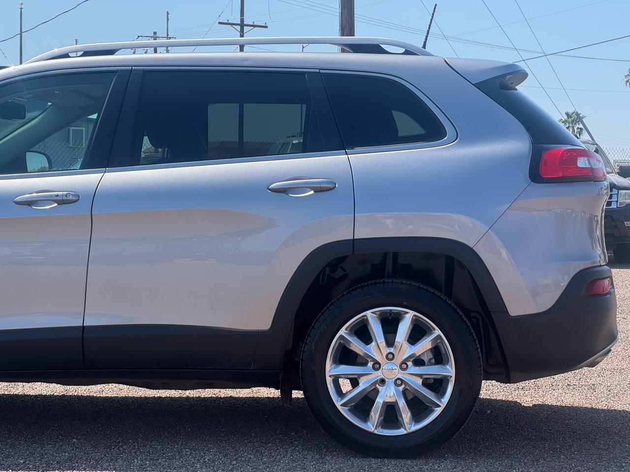 Jeep Cherokee FWD 4dr Limited 2016