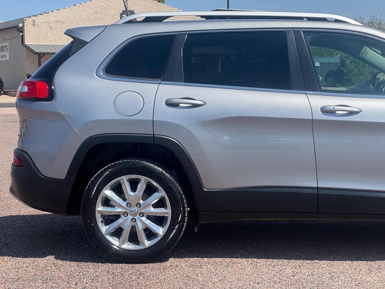 Jeep Cherokee FWD 4dr Limited 2016