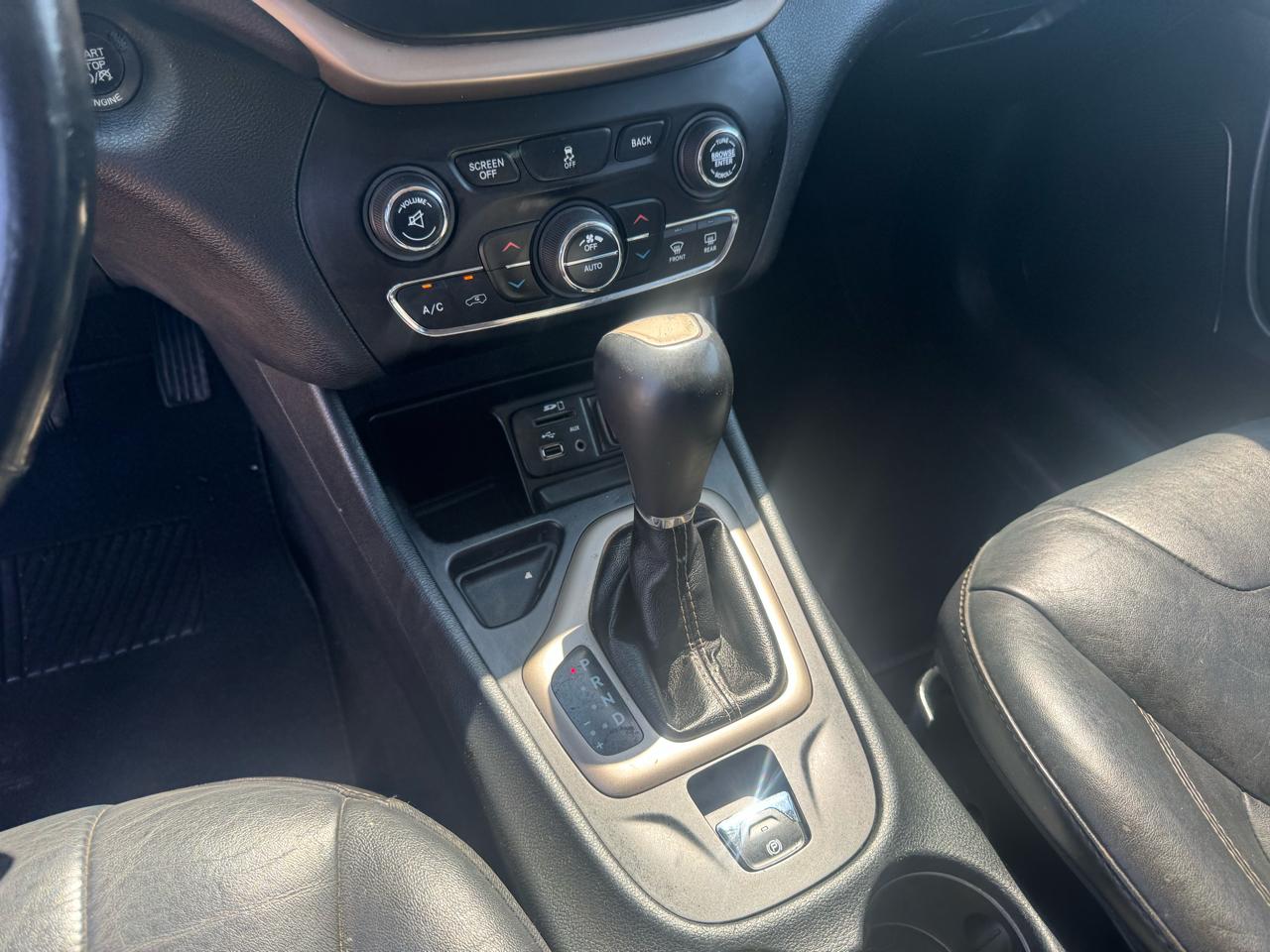 Jeep Cherokee FWD 4dr Limited 2016