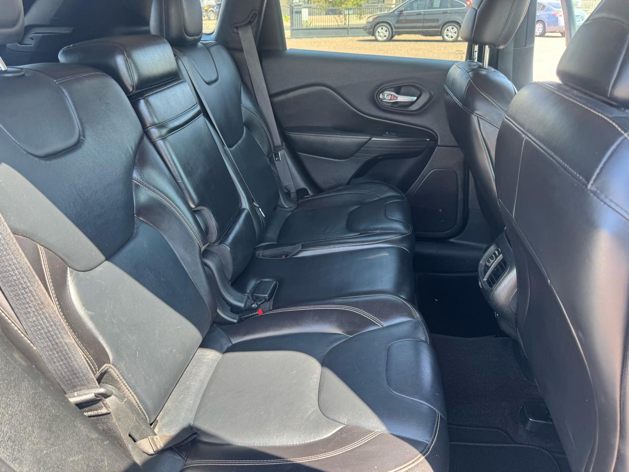 Jeep Cherokee FWD 4dr Limited 2016