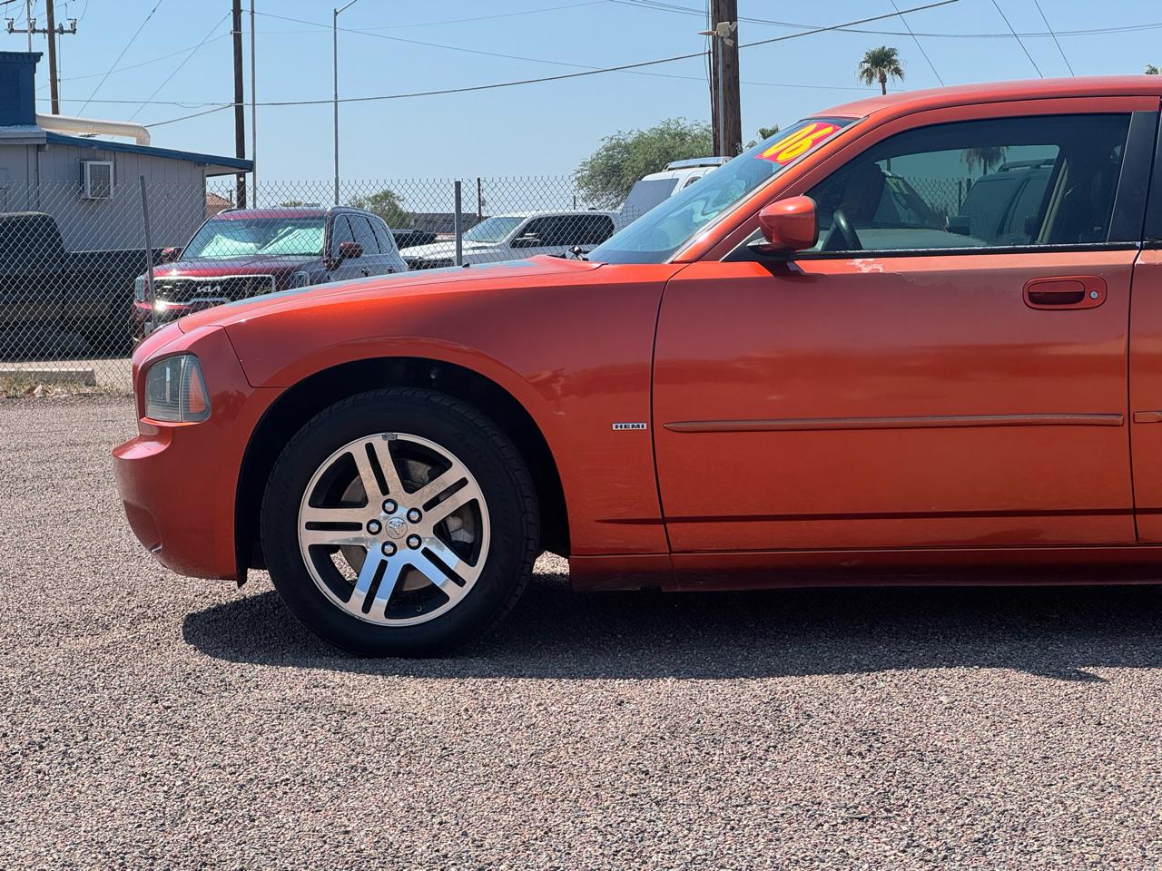 Dodge Charger 4dr Sdn R/T RWD 2006