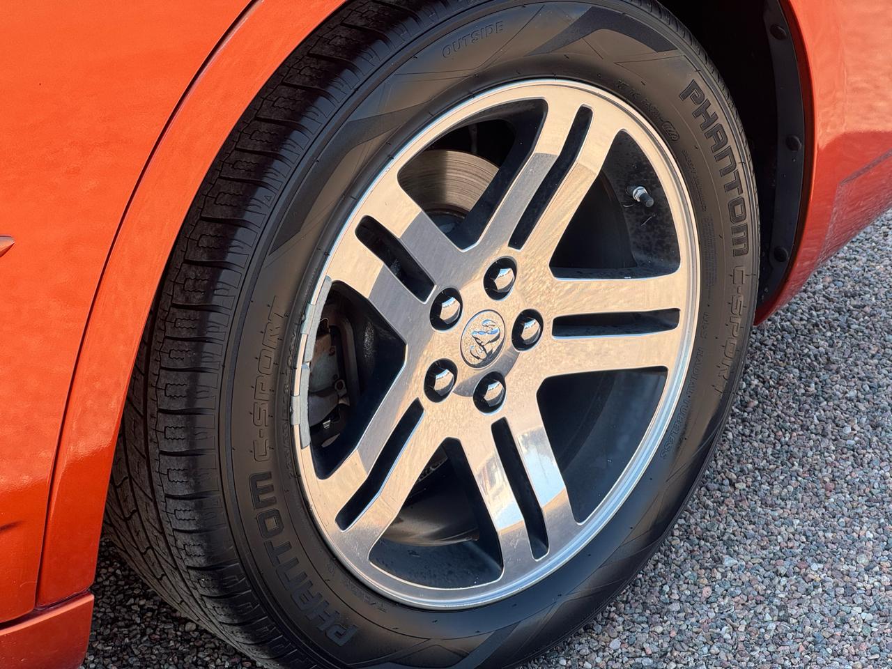 Dodge Charger 4dr Sdn R/T RWD 2006