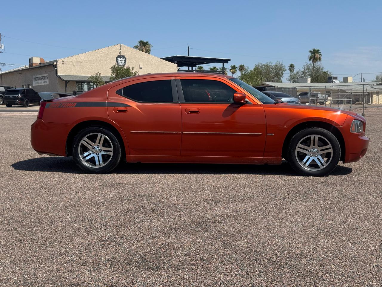 Dodge Charger 4dr Sdn R/T RWD 2006