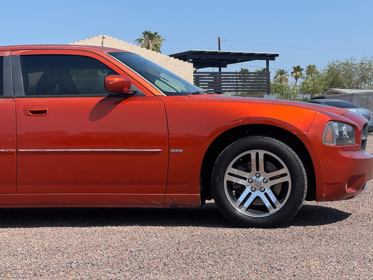 Dodge Charger 4dr Sdn R/T RWD 2006