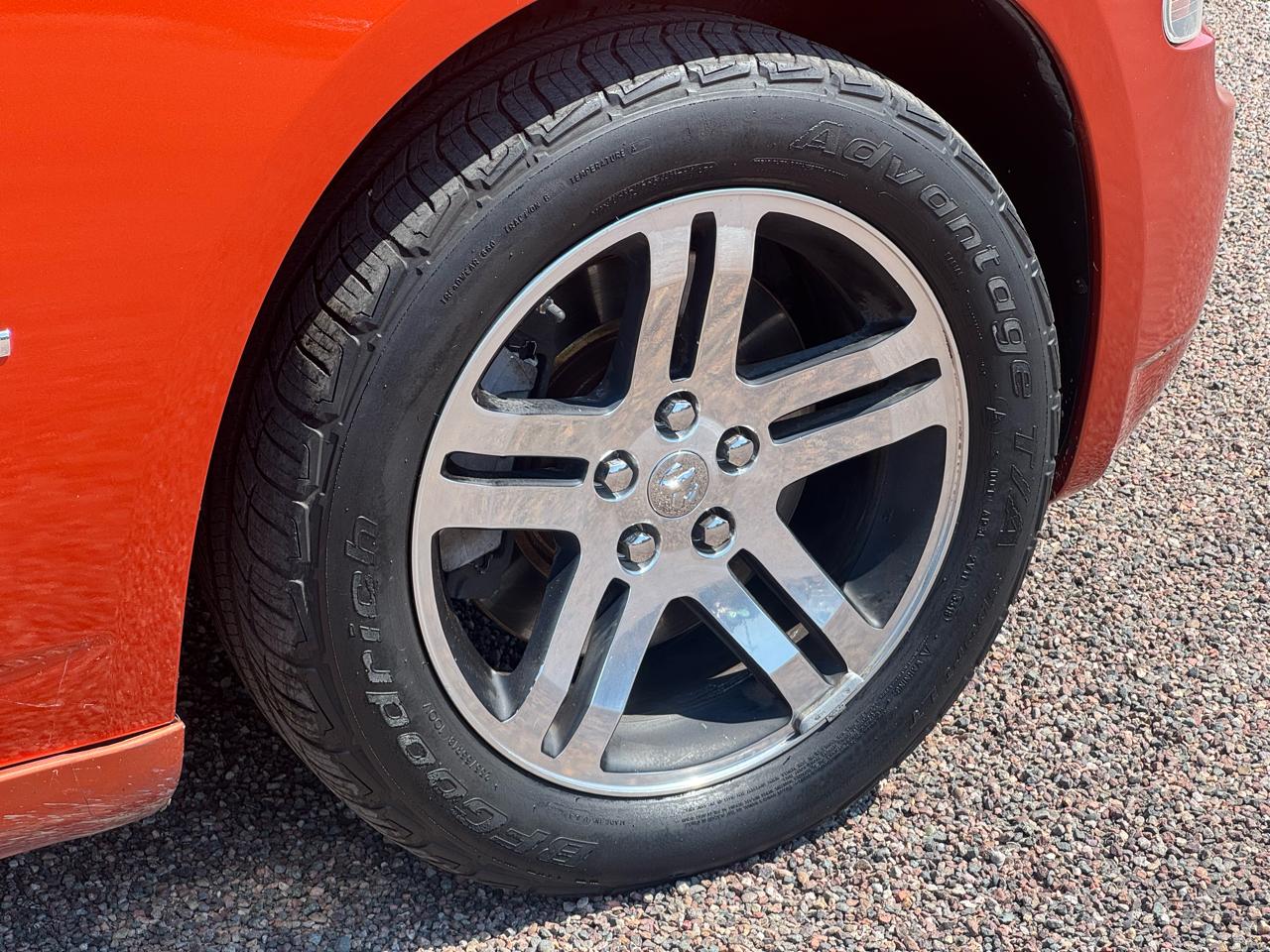 Dodge Charger 4dr Sdn R/T RWD 2006