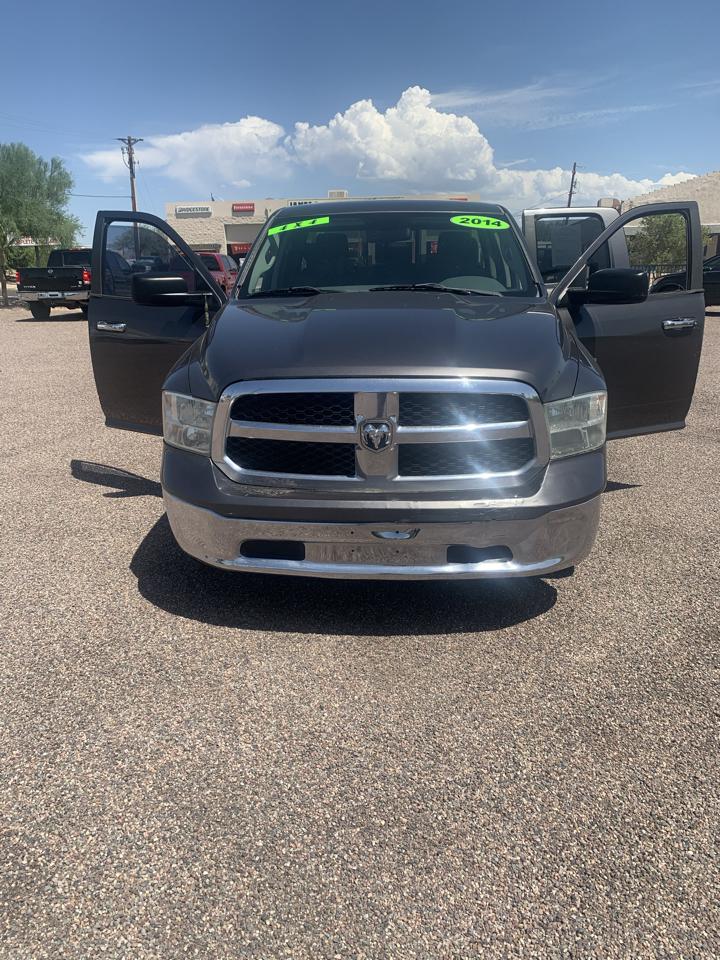 RAM 1500 2WD Quad Cab 140.5" SLT 2014