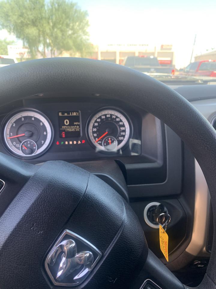 RAM 1500 2WD Quad Cab 140.5" SLT 2014