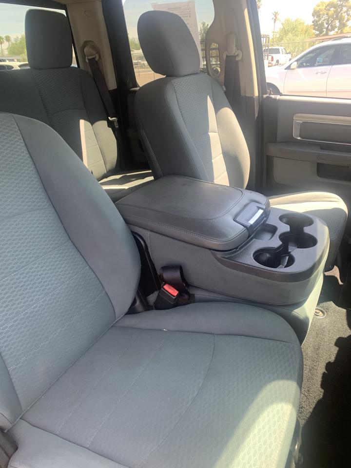 RAM 1500 2WD Quad Cab 140.5" SLT 2014