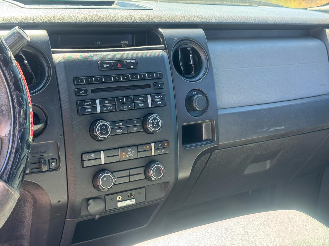 Ford F-150 2WD Supercab 163" XL 2014