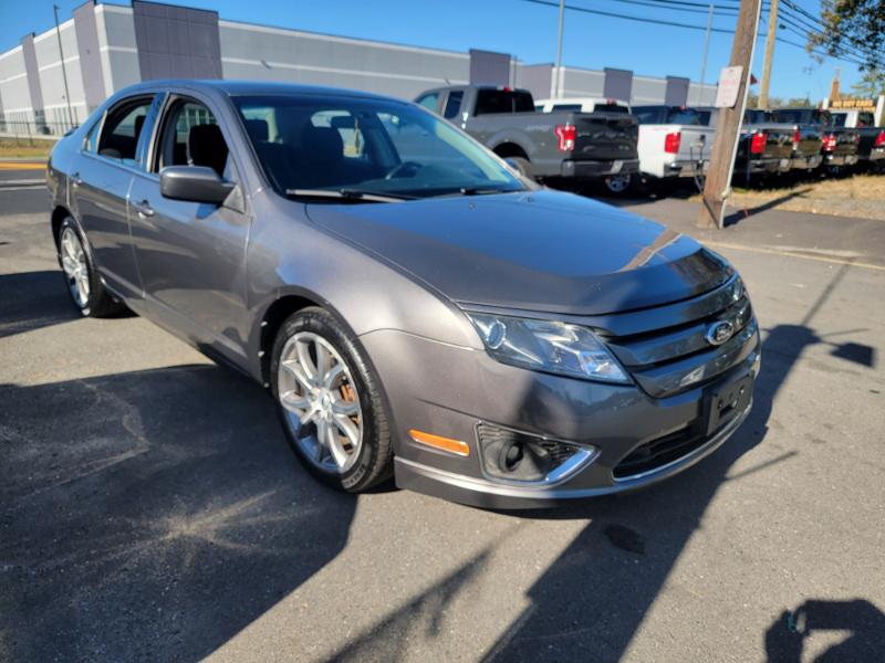 Ford Fusion SE 2012