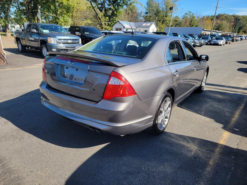Ford Fusion SE 2012