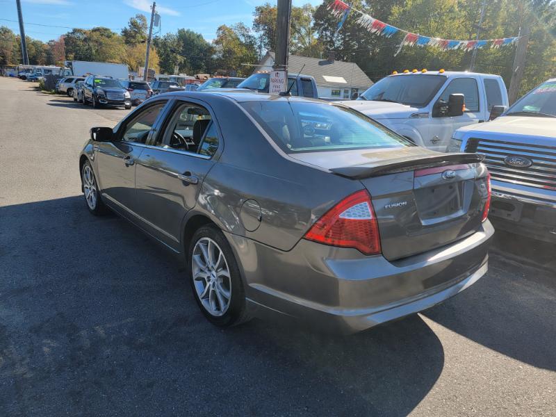 Ford Fusion SE 2012