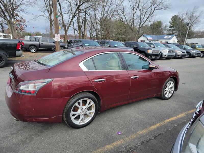 Nissan Maxima SV 2012