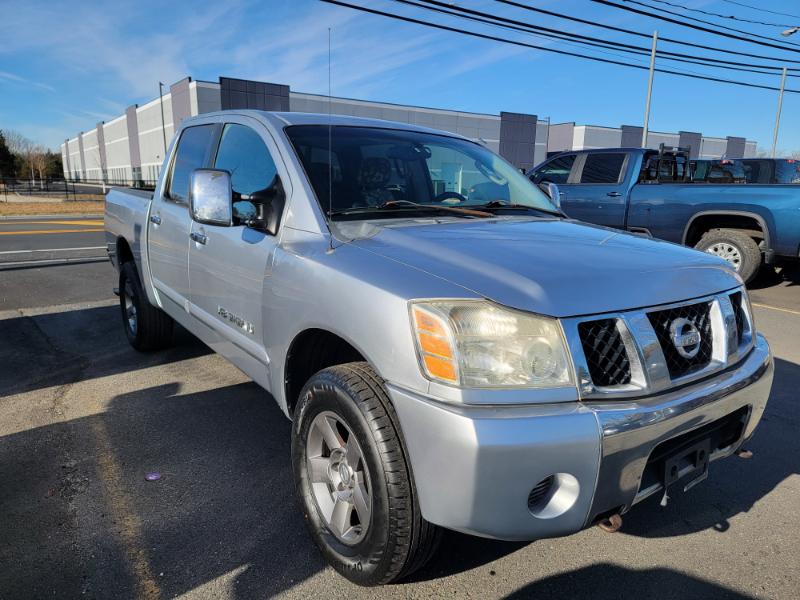 Nissan Titan XE Crew Cab 4WD 2005