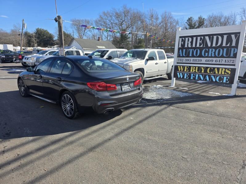 BMW 5-Series 530i 2019