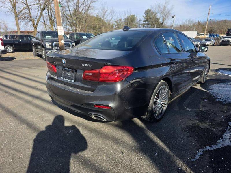 BMW 5-Series 530i 2019