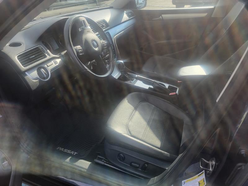 Volkswagen Passat 2.0L TDI SEL Premium 2013