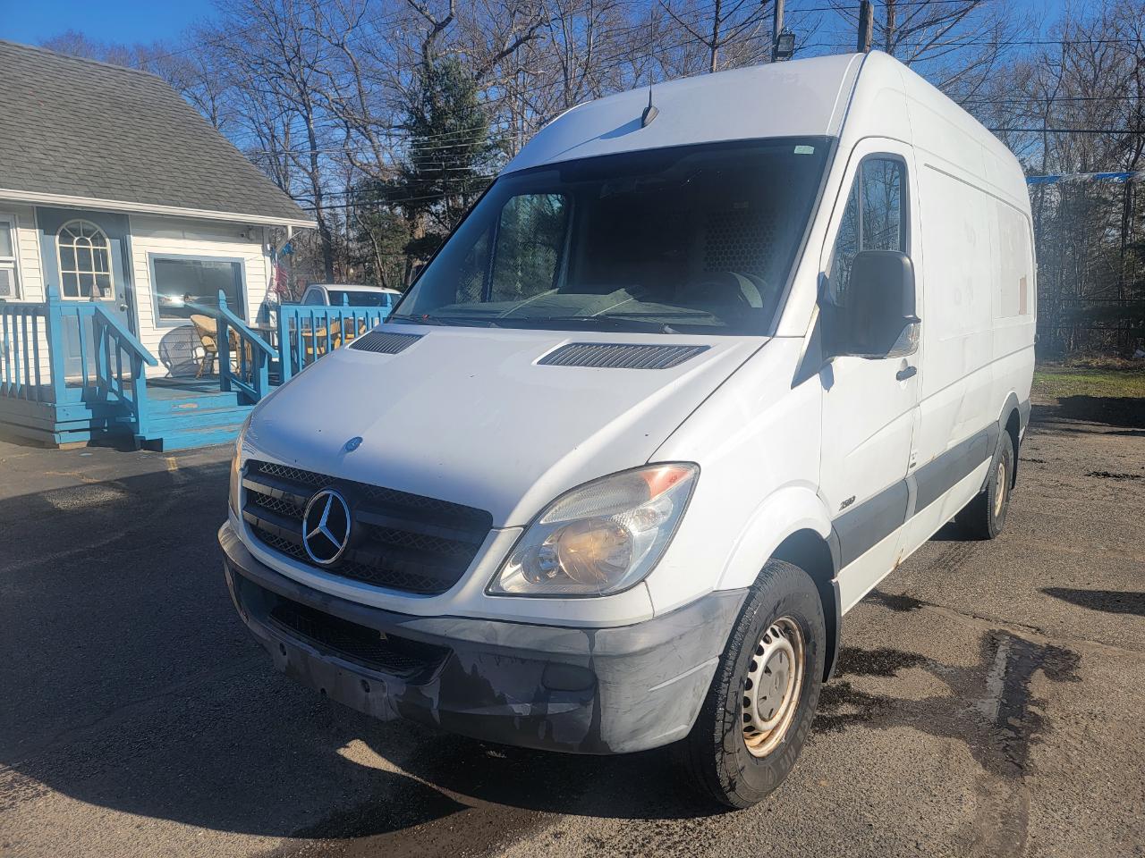 Mercedes-Benz Sprinter 2500 High Roof 144-in. WB 2013