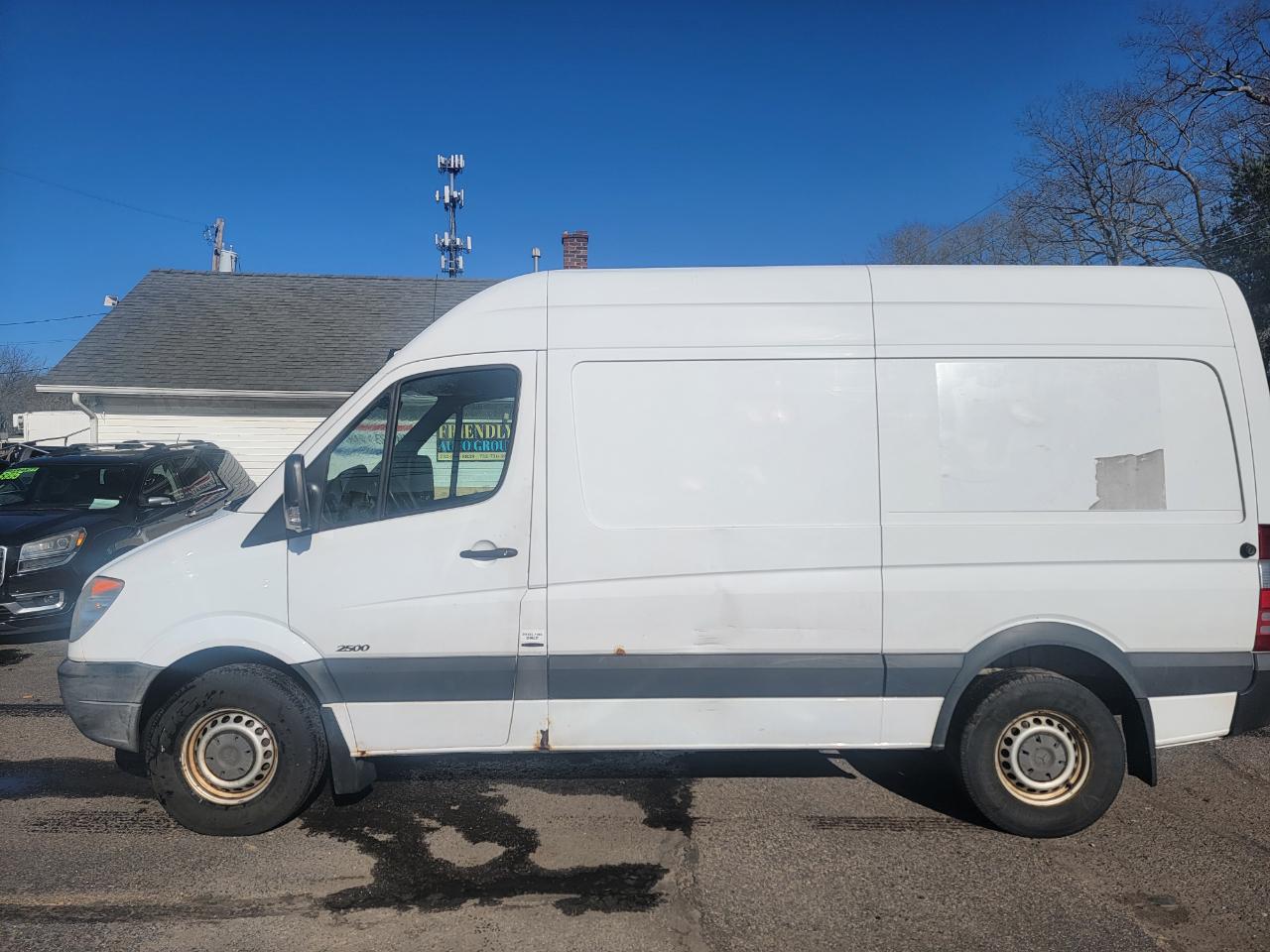 Mercedes-Benz Sprinter 2500 High Roof 144-in. WB 2013