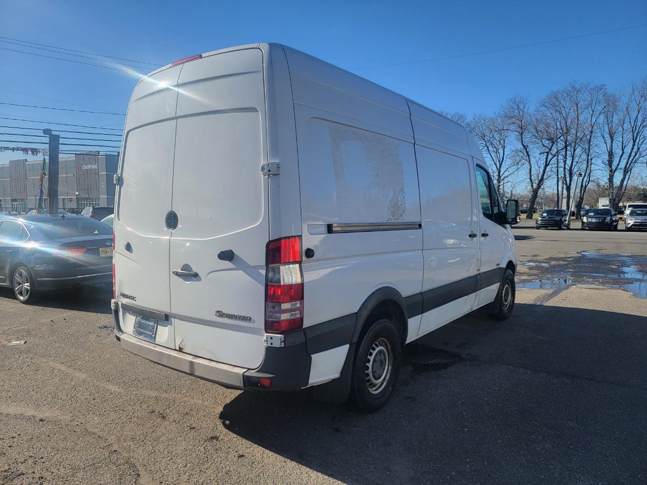 Mercedes-Benz Sprinter 2500 High Roof 144-in. WB 2013