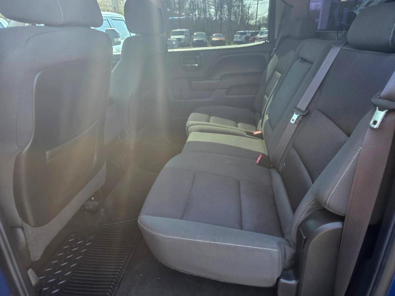 GMC Sierra 1500 SLE Crew Cab Long Box 4WD 2015