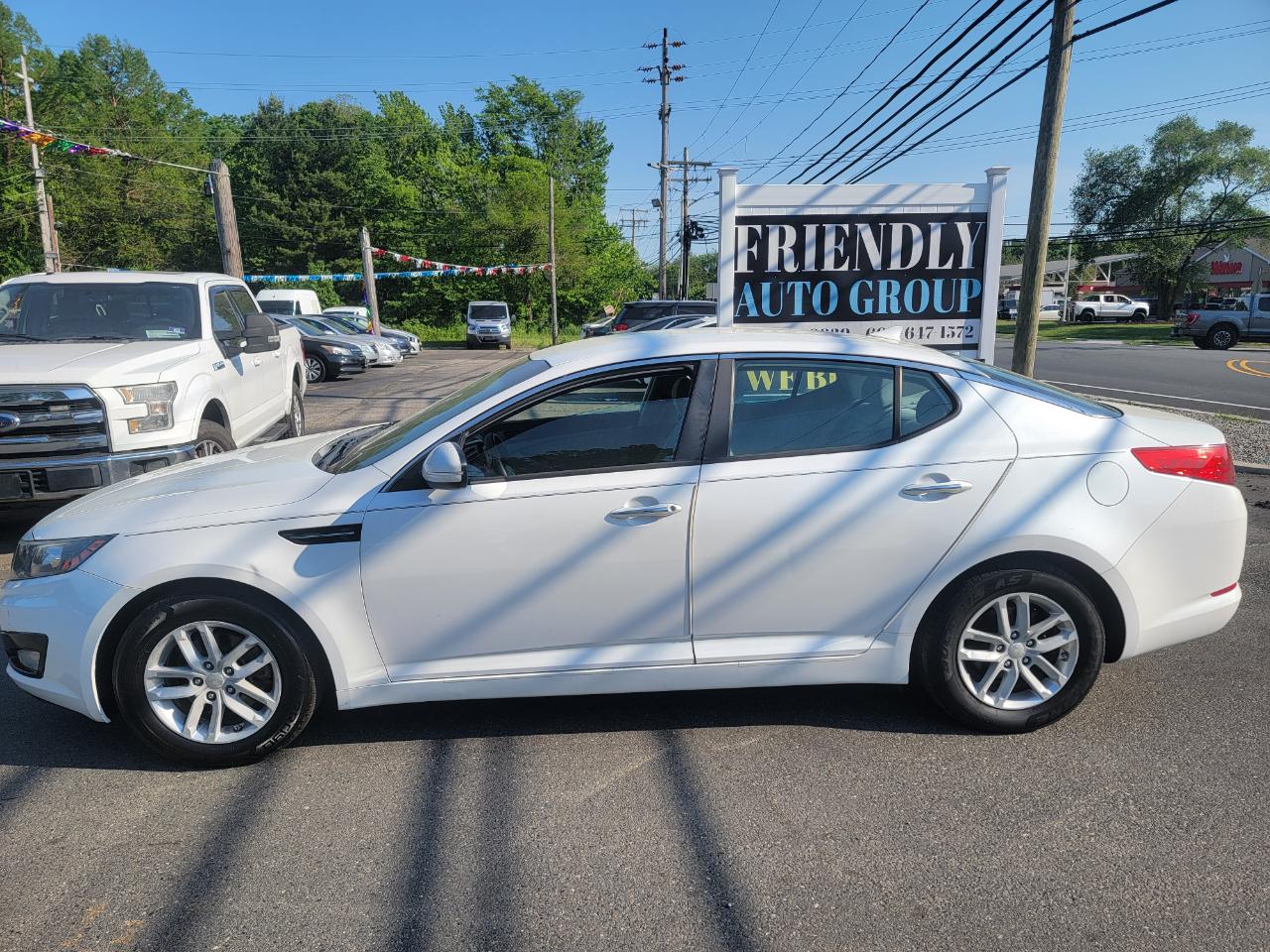 Kia Optima LX MT 2013