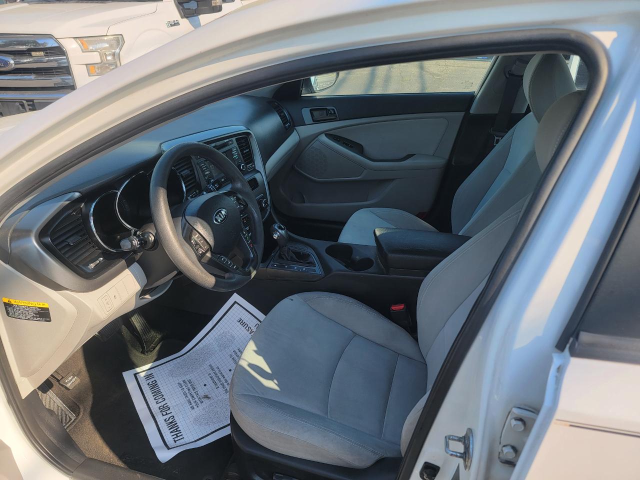 Kia Optima LX MT 2013