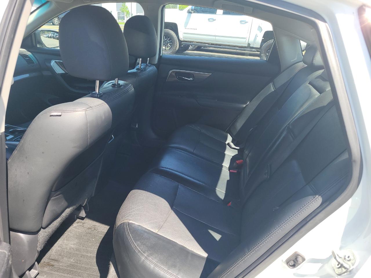 Nissan Altima 2.5 SV 2015