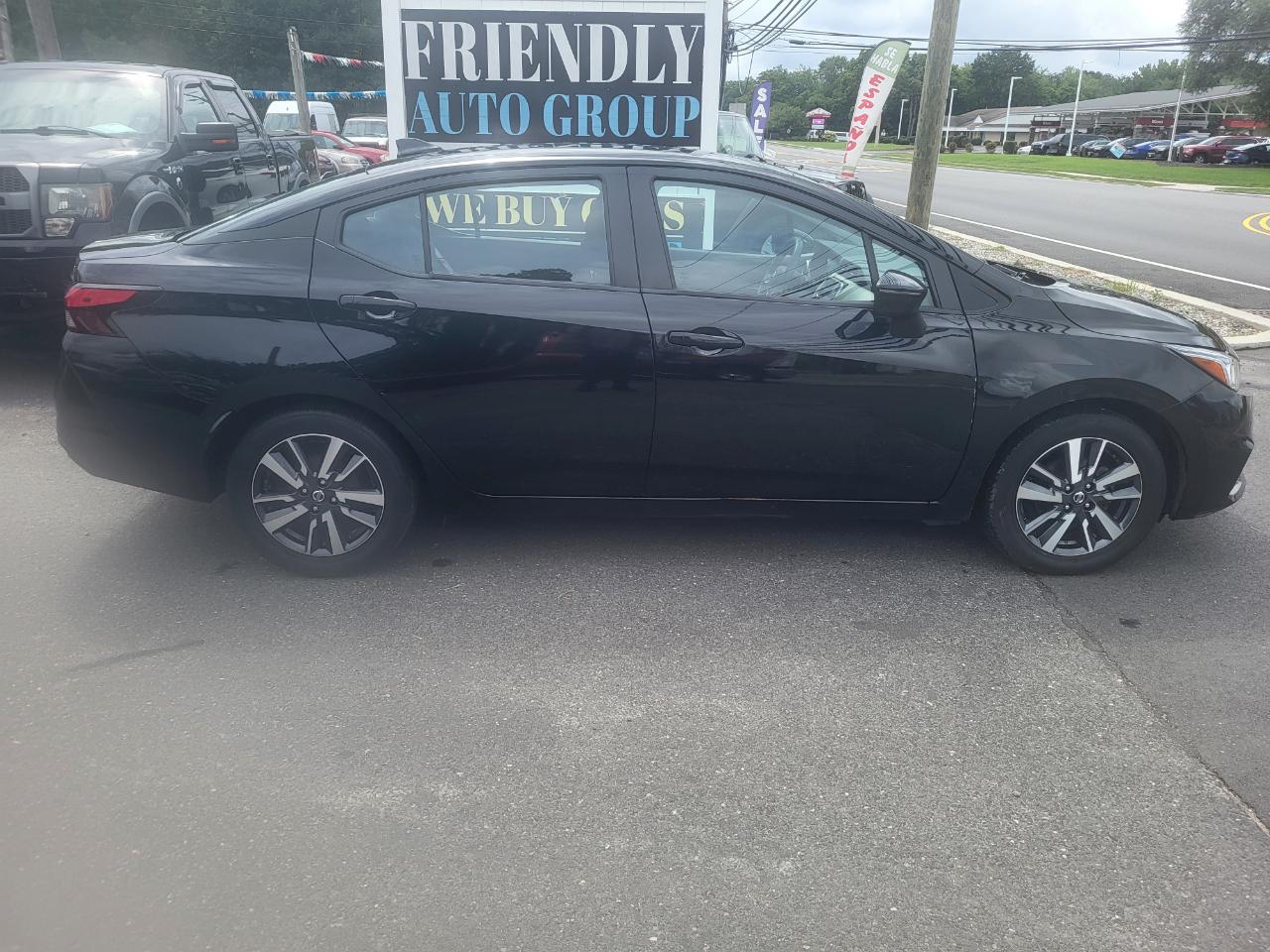 Nissan Versa SV 2021