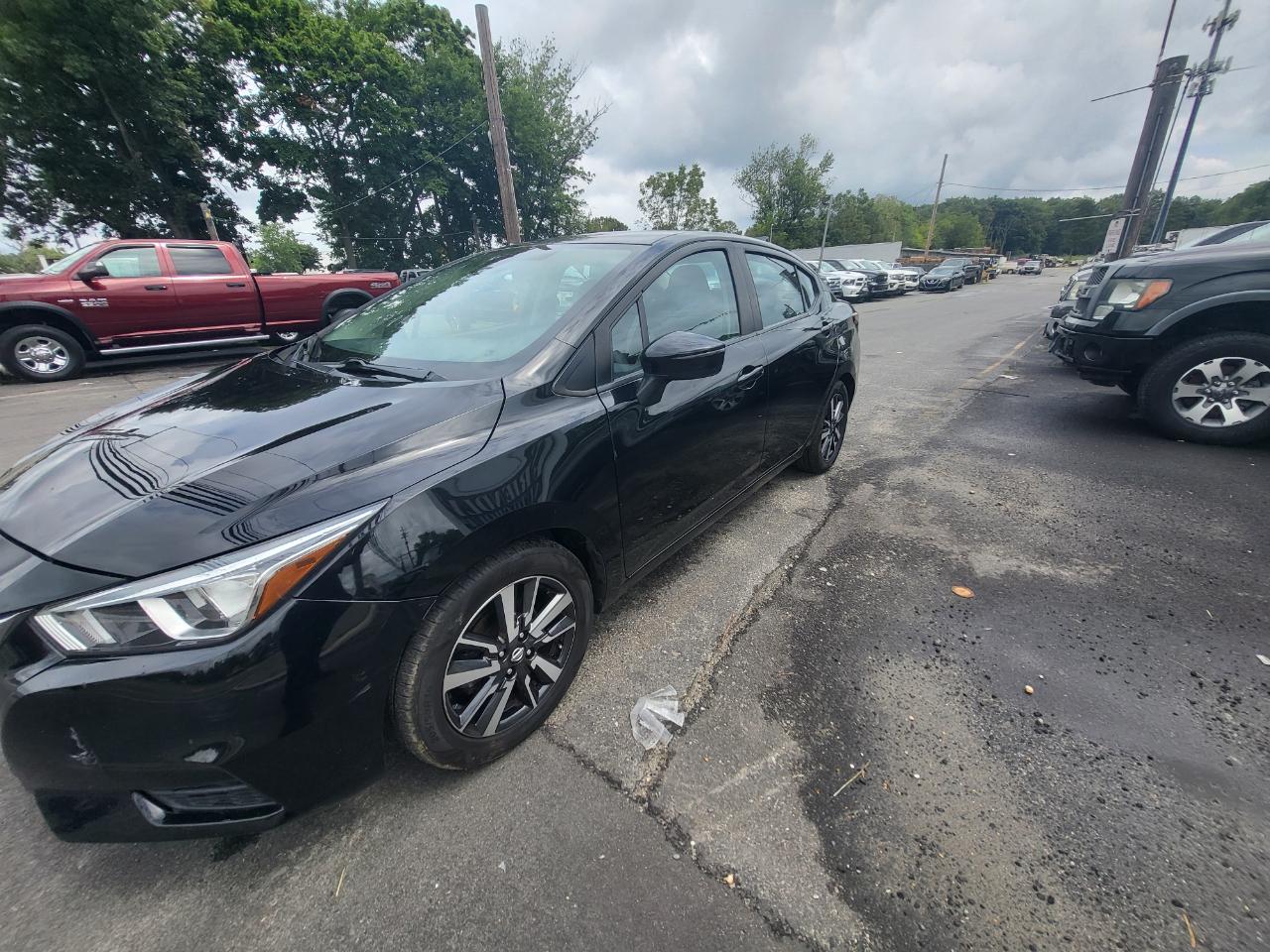 Nissan Versa SV 2021