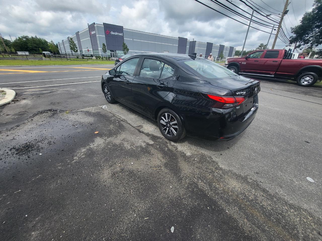 Nissan Versa SV 2021
