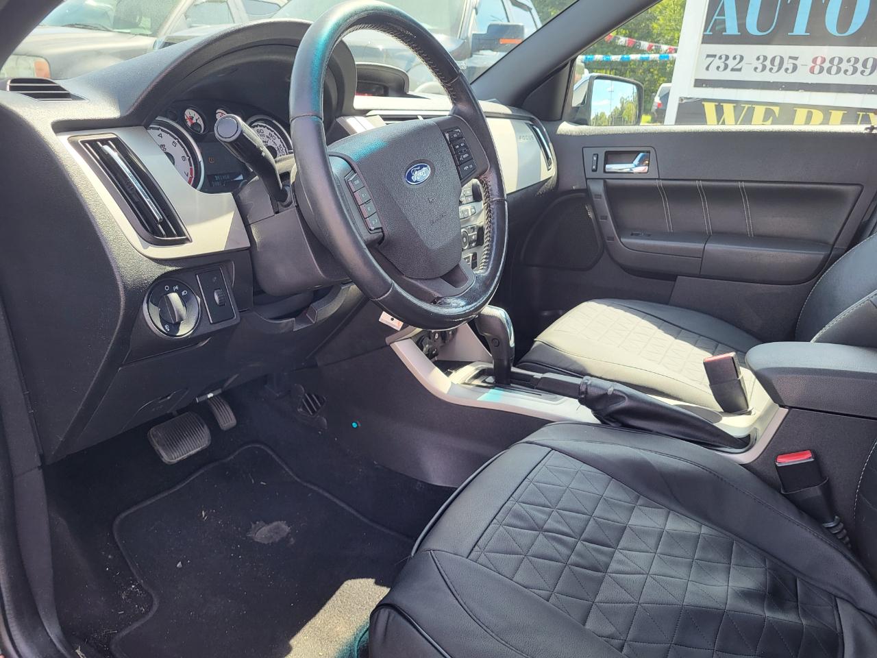 Ford Focus SEL Sedan 2009