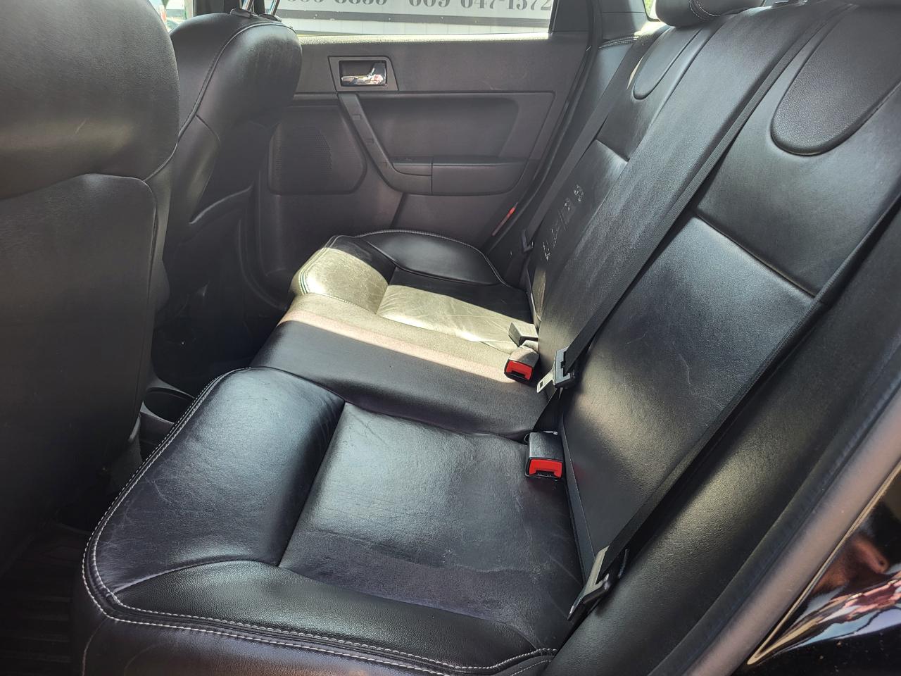 Ford Focus SEL Sedan 2009
