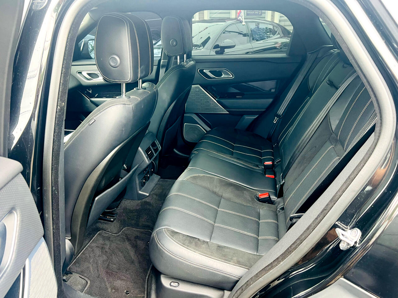 Land Rover Range Rover Velar P380 R-Dynamic SE 2018 Land Rover Range Rover Velar P380 R-Dynamic SE 2018