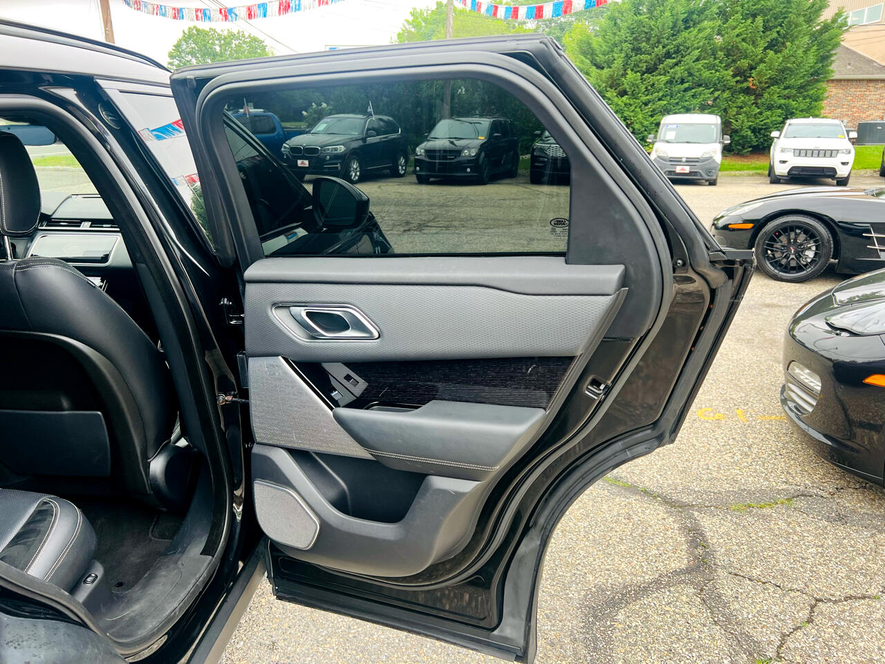 Land Rover Range Rover Velar P380 R-Dynamic SE 2018 Land Rover Range Rover Velar P380 R-Dynamic SE 2018