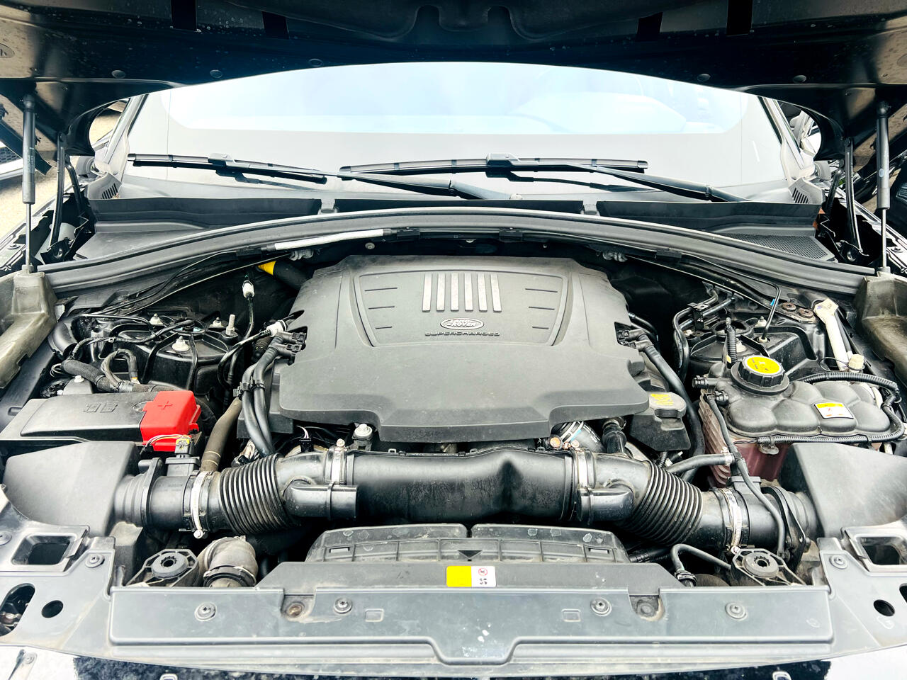 Land Rover Range Rover Velar P380 R-Dynamic SE 2018 Land Rover Range Rover Velar P380 R-Dynamic SE 2018