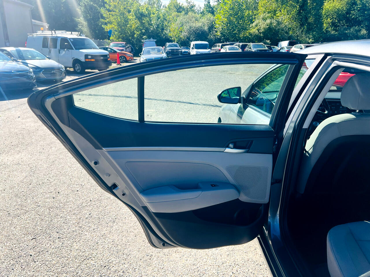 Hyundai Elantra Value Edition Auto 2019 Hyundai Elantra Value Edition Auto 2019