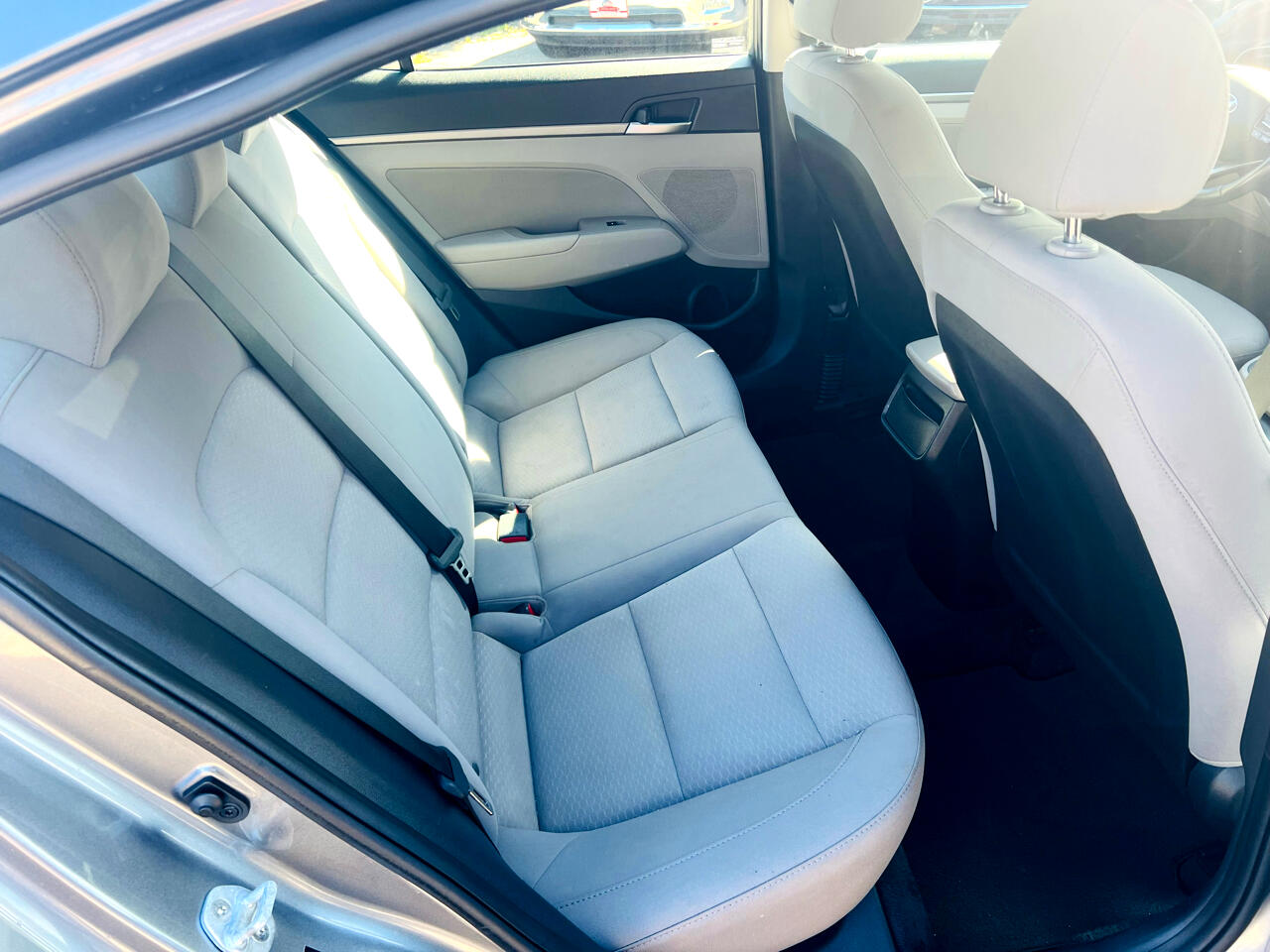 Hyundai Elantra Value Edition Auto 2019 Hyundai Elantra Value Edition Auto 2019