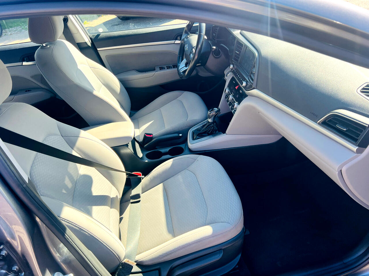 Hyundai Elantra Value Edition Auto 2019 Hyundai Elantra Value Edition Auto 2019